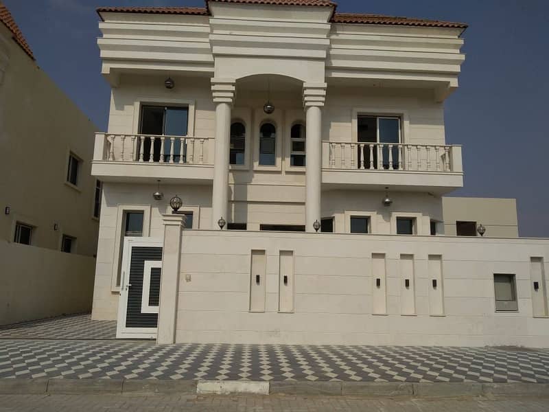 For sale villa in the upper area, white stone design, European classy finishing, at an affordable price on a main street