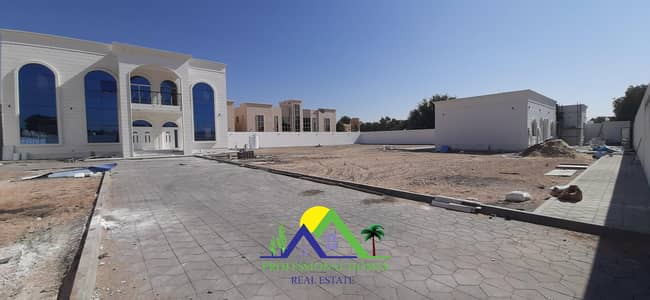 6 Bedroom Villa for Sale in Al Khabisi, Al Ain - Brand New | Large plot |All way access location| Big majlis