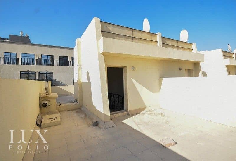 6 Available Now | Spacious Villa | Balconies