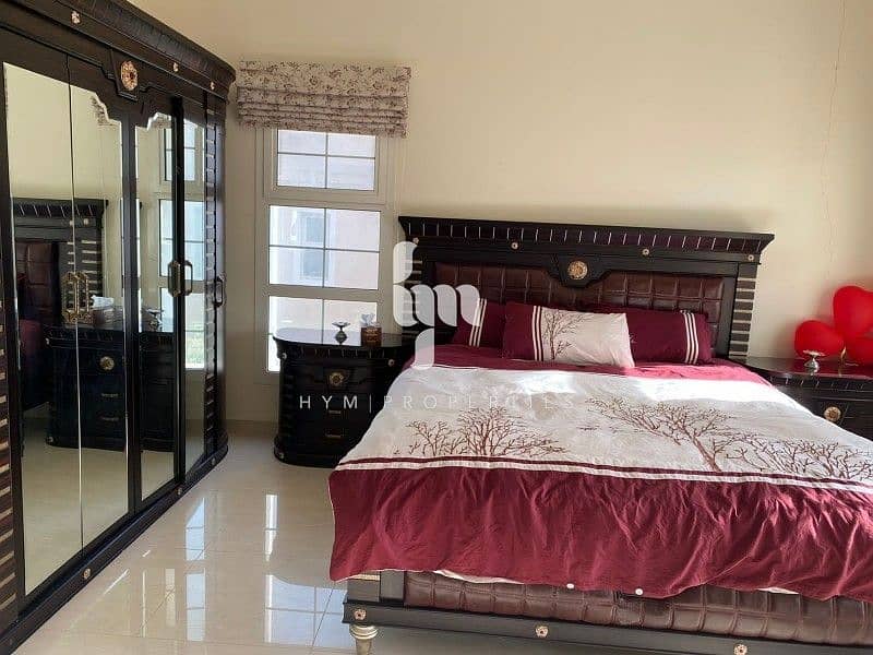 17 Independent Villas 5 BR Fully Furnished brand new.