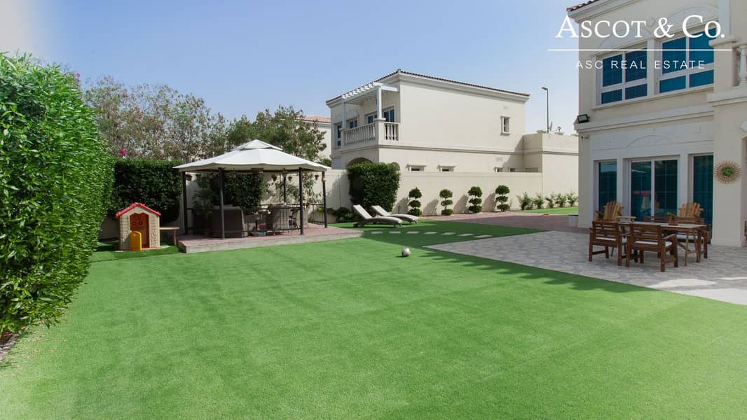 Exclusive 2 Bed | Beautifully Landscaped