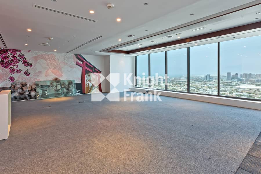 25 Full Floor | Beautiful Fit Out | Private Pantry