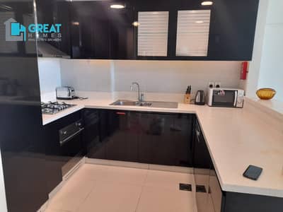 Furnished | High Floor | Bright & Canal View