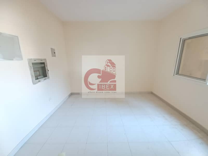 Very spacious Studio Apartment just 10k IN MUWAILEH SHARJAH