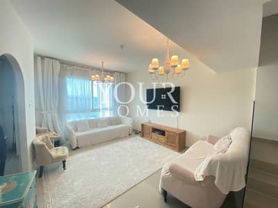 WA | Exquisite | 2 Bedroom |  Spacious Living Room | Vacant