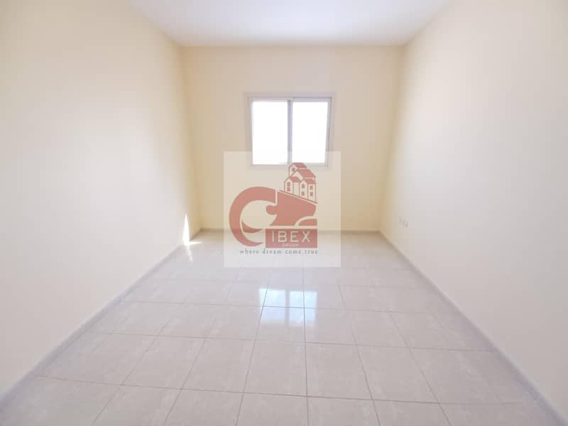 Hot brand new 2bhk flat just 22k at prime location Muwaileh sharjah