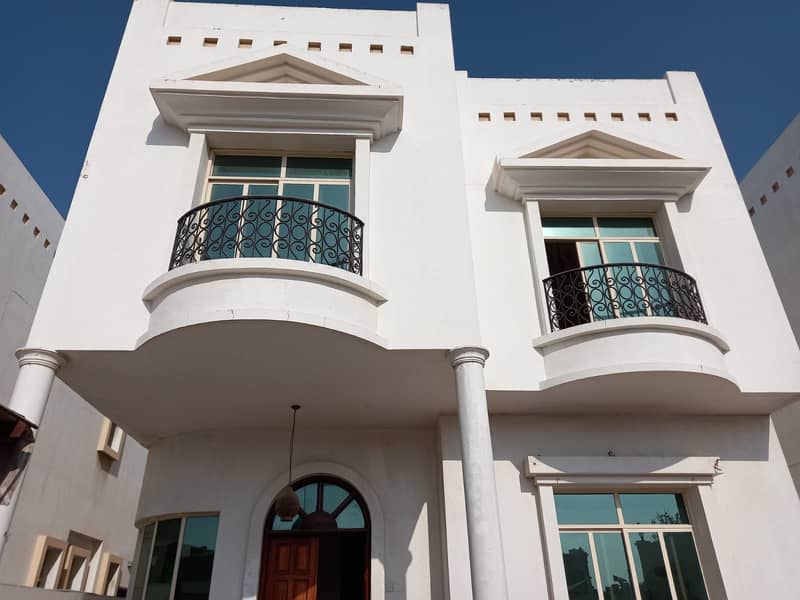 Spacious 4BR Villa With Maid's Room Central Ac Balcony Parking In Just 75k ,Al Rifah
