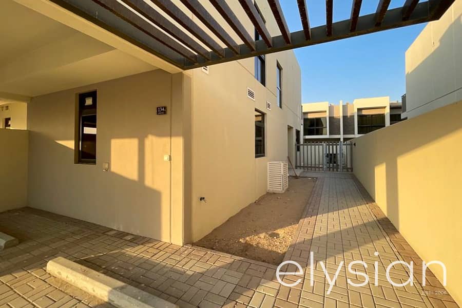 20 Brand New 3 Bedrooms Villa | Resale in Odora