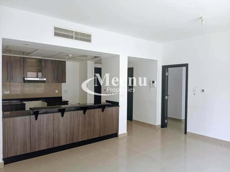 Stunning 1 Bedroom Apartment with  one payment and good location