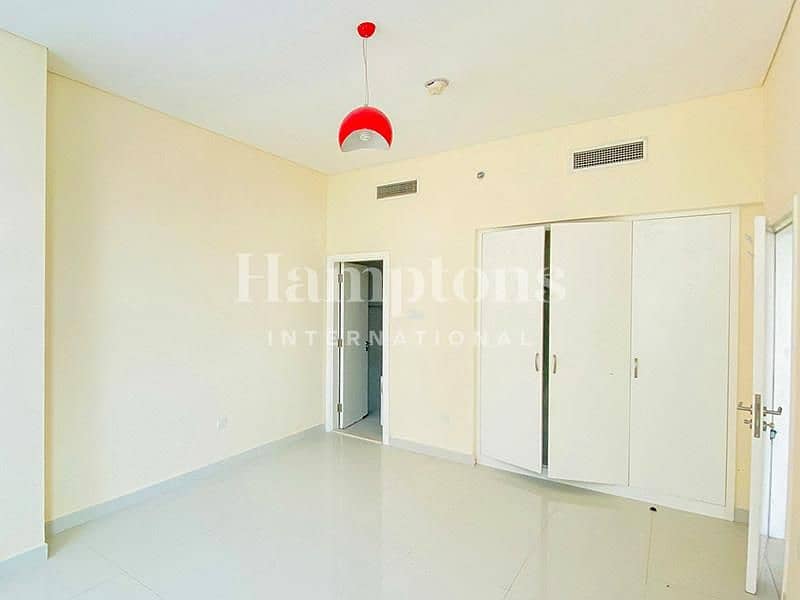 7 Pool View | Huge 1BHK | Ready To Move in