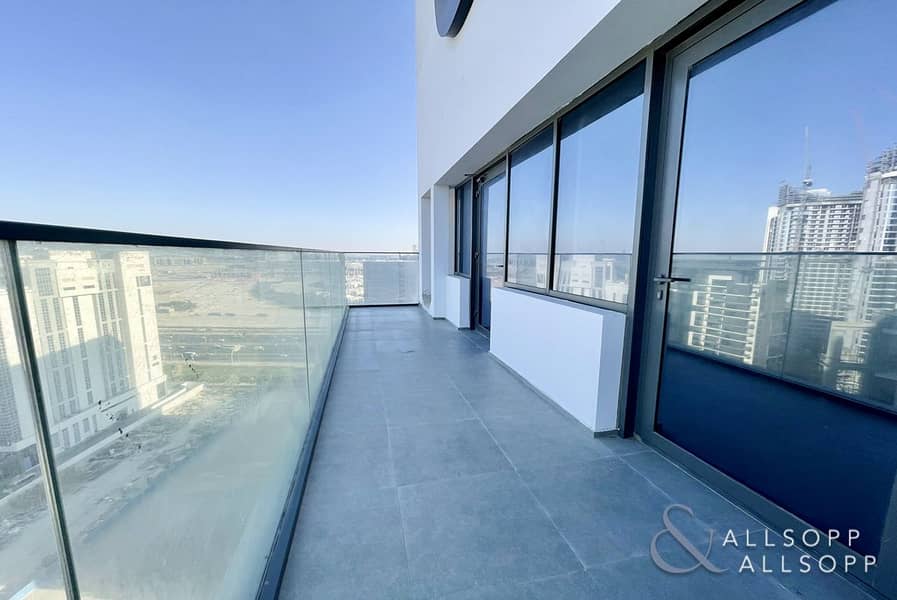 3 Spectacular Burj Views | Modern Finish