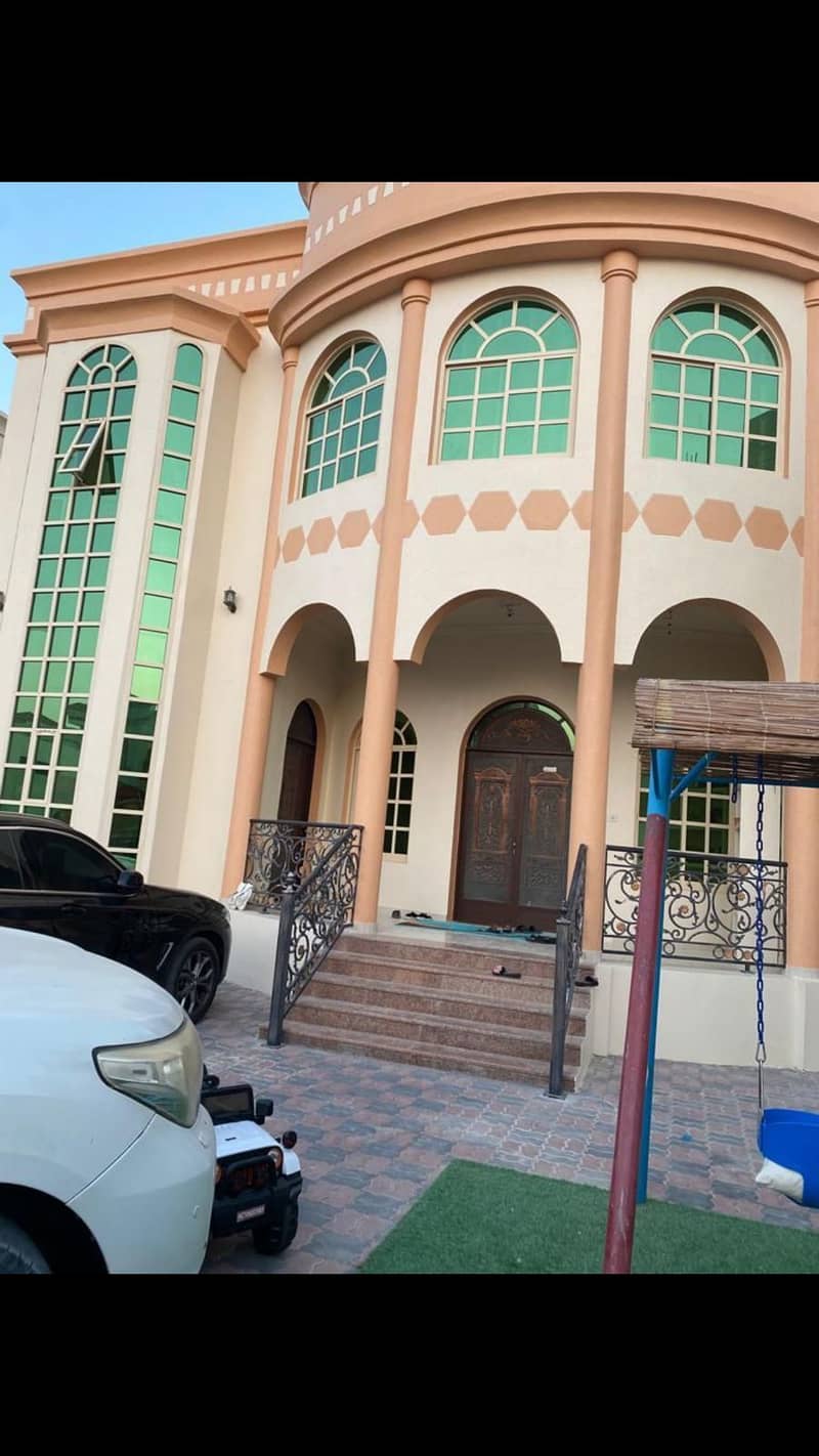 For sale villa in Al Mowaihat, excellent location, at an excellent price