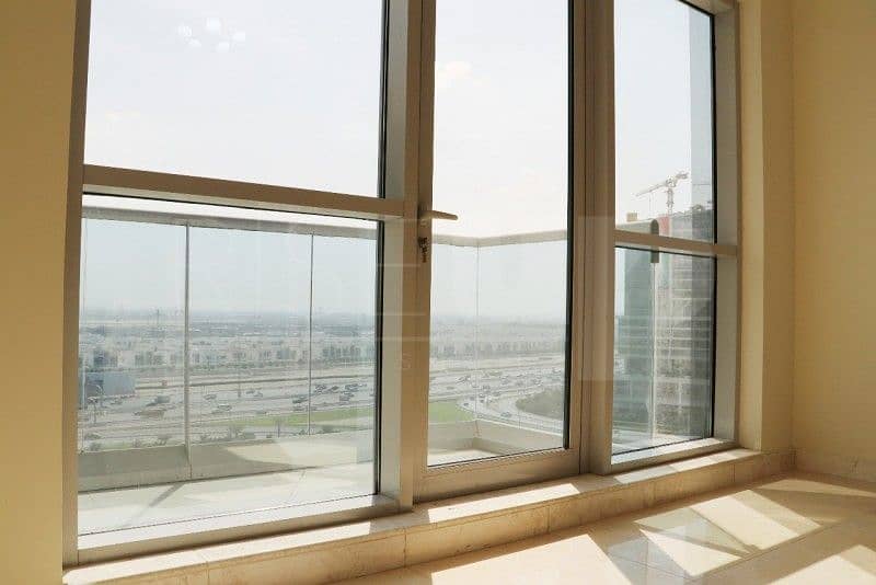 7 Low Floor| 1 Cheque | Burj and Canal View