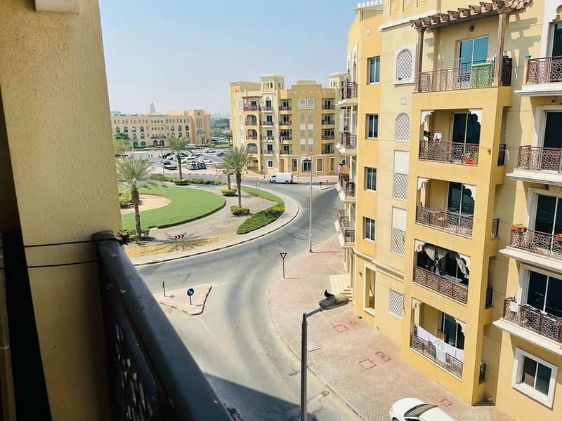ONE BEDROOM FOR RENT WITH BALCONY IN EMIRATES CLUSTER,