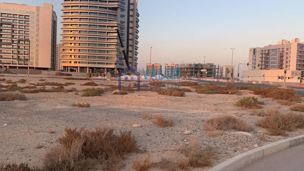 ارض سكنية في مجمع دبي ريزيدنس 17200000 درهم - 5557394