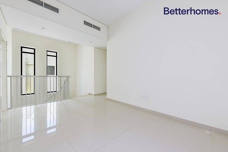 9 Type THK | Close to Pool & Park | Rented