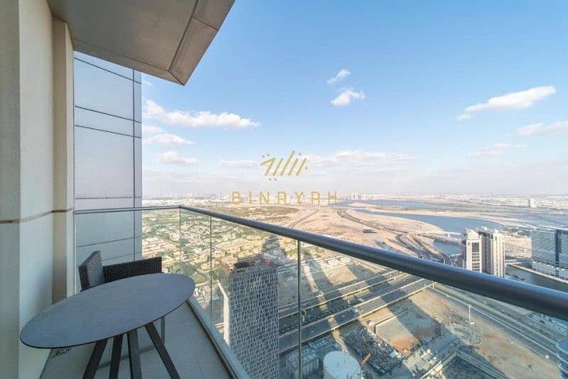 9 Luxurious 3-Bed | Panoramic view | Huge Balcony