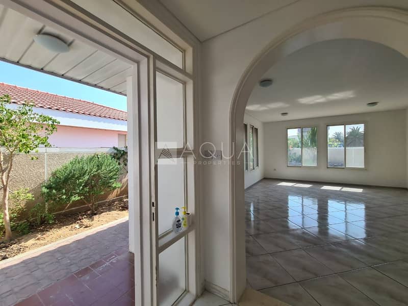 4 Villa for Commercial Use | Jumeirah Road