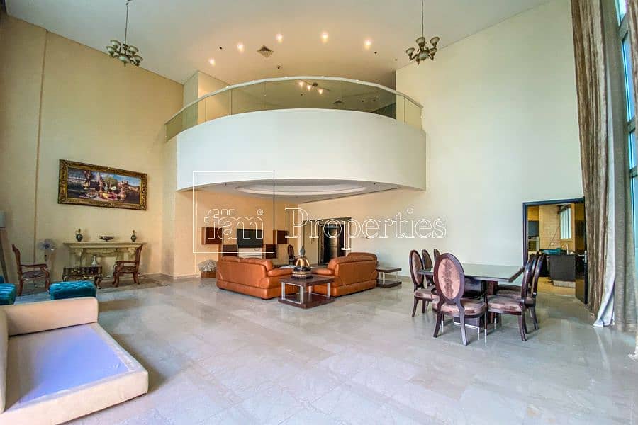 4 Grand Duplex Apartment with Private Pool