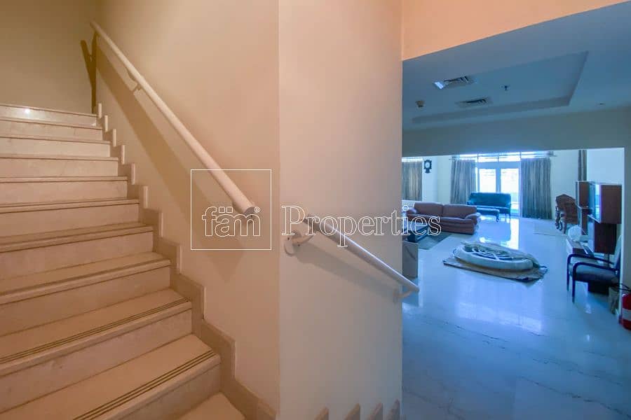 9 Grand Duplex Apartment with Private Pool