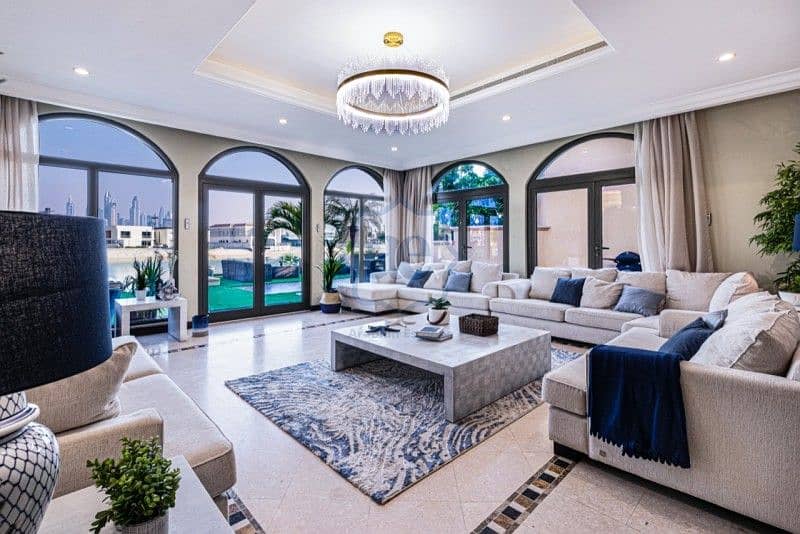 3 Luxury Villa | High End Furniture | Frond M