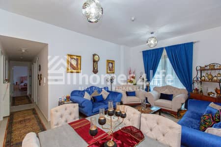 فلیٹ 3 غرف نوم للايجار في تاون سكوير، دبي - A Bright Furnished 3BR Mid Level Apartment