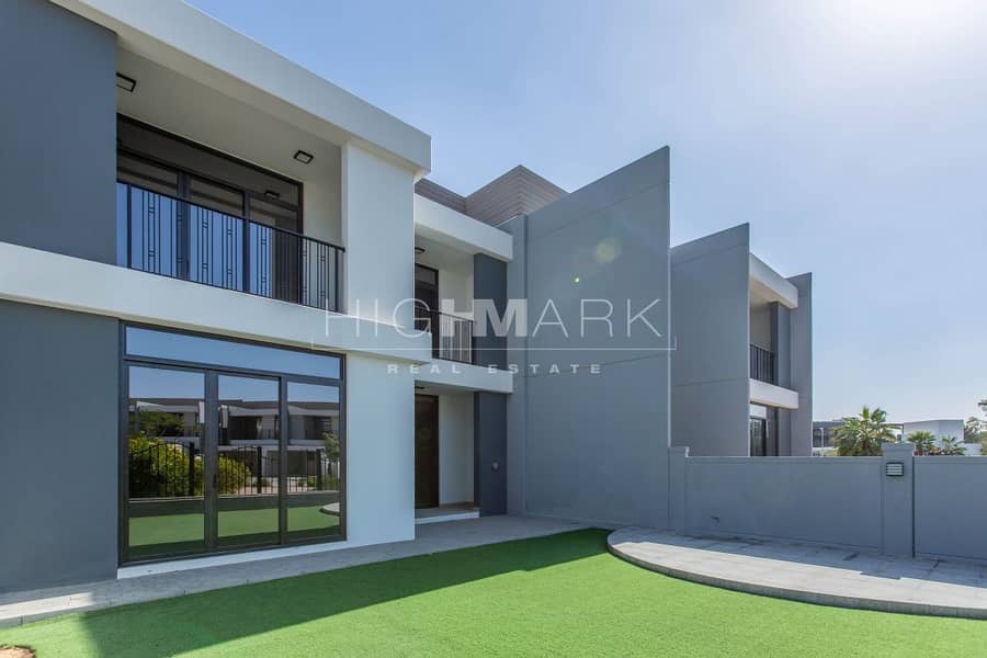 Gorgeous Community | 4 Bed Villa | Large Layout