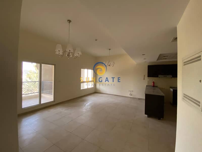 next to the pool | closed kitchen | Tenanted