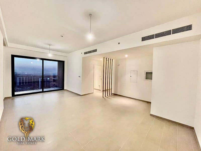 2 Community Park and Pool View | High Floor | Bright