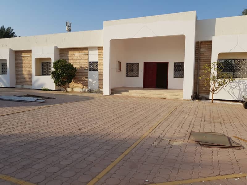 Bright and Super Spacious 4BR Villa with Large Outdoor Space in Khabisi