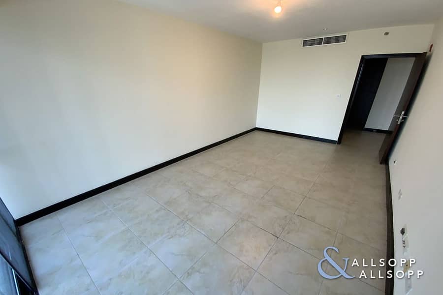 14 Vacant | 2Bed | High Floor | Large Balcony