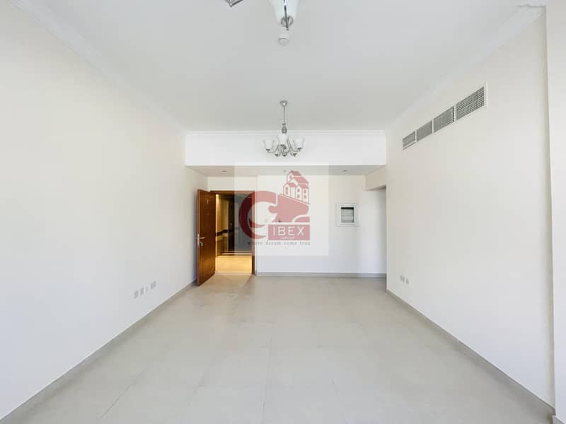 Brand new 2bhk with 1 month free near to metro station on sheikh zayad road