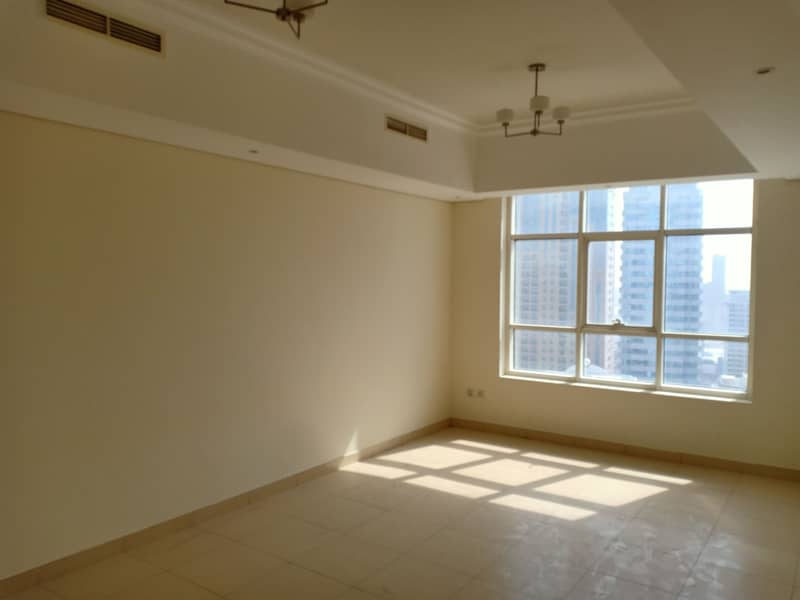 Hot Deal / Free Parking,Month/Luxury 3-BR with Master BR,Maids,Wardrobes