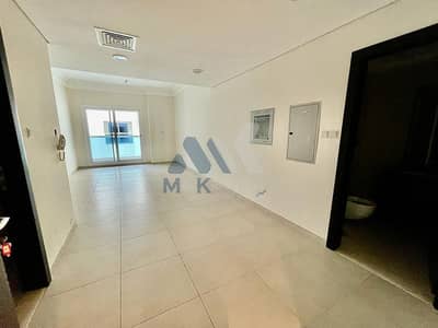1 Bedroom Apartment for Rent in Al Karama, Dubai - 1 Week Free | Free Maintenance | For Family
