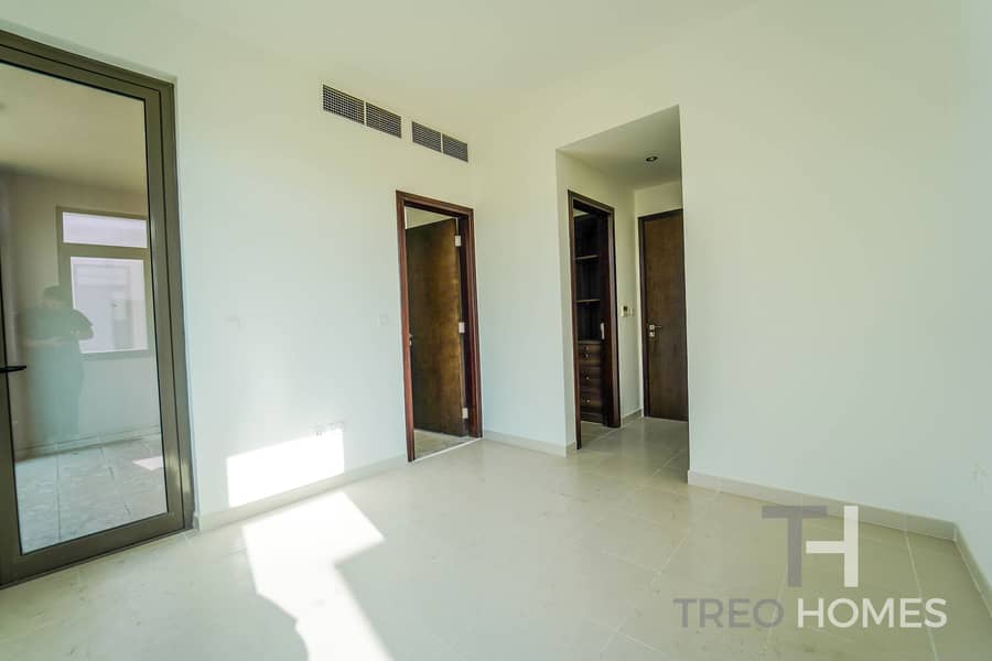 9 3 Bed + Study |Type J| Ideal Location