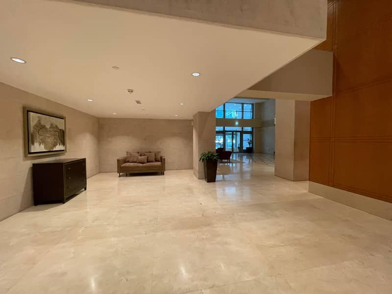 18 Fully Furnished | High Floor | Street View