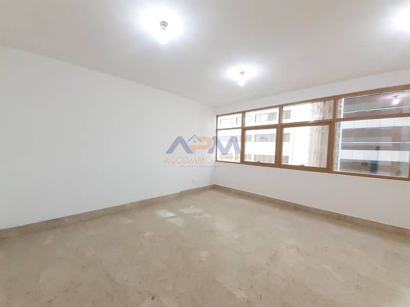 Hot Deal ! Spacious Size 3BHK Apartment in Corniche.