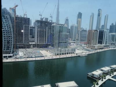 Studio for Sale in Business Bay, Dubai - Invester Deal |Full Canal Burj Khalifa View | Large Studio
