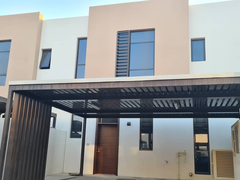 Brand new bigger 3bhk townhouse Rent 70k in 1 cheque payment in nasma residence