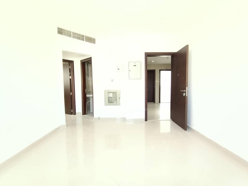 شقة في بناية الشاوي،تجارية مويلح 1 غرفة 20991 درهم - 5551883