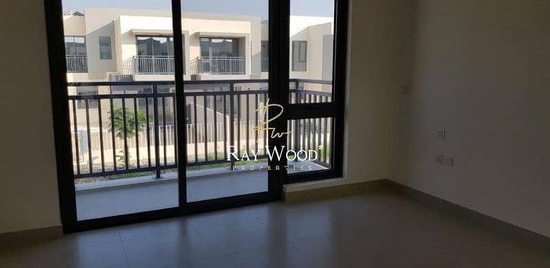 4 Single Row | Close to Pool and Park | Exclusive