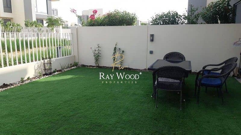 12 Single Row | Close to Pool and Park | Exclusive