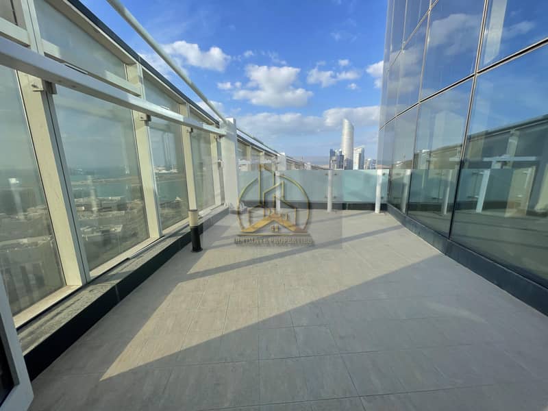 Deluxe Penthouse 3 BR | Terrace - Balcony | Sea View