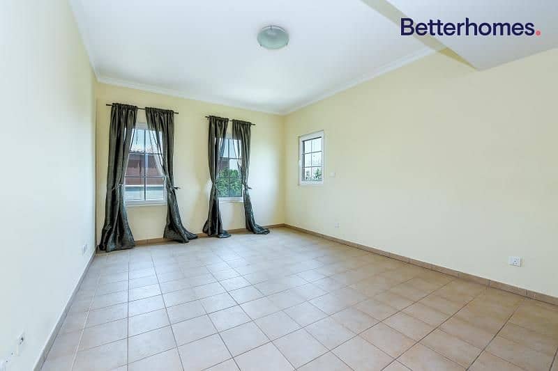 5 Pool View | Bright and Spacious | Maids Room