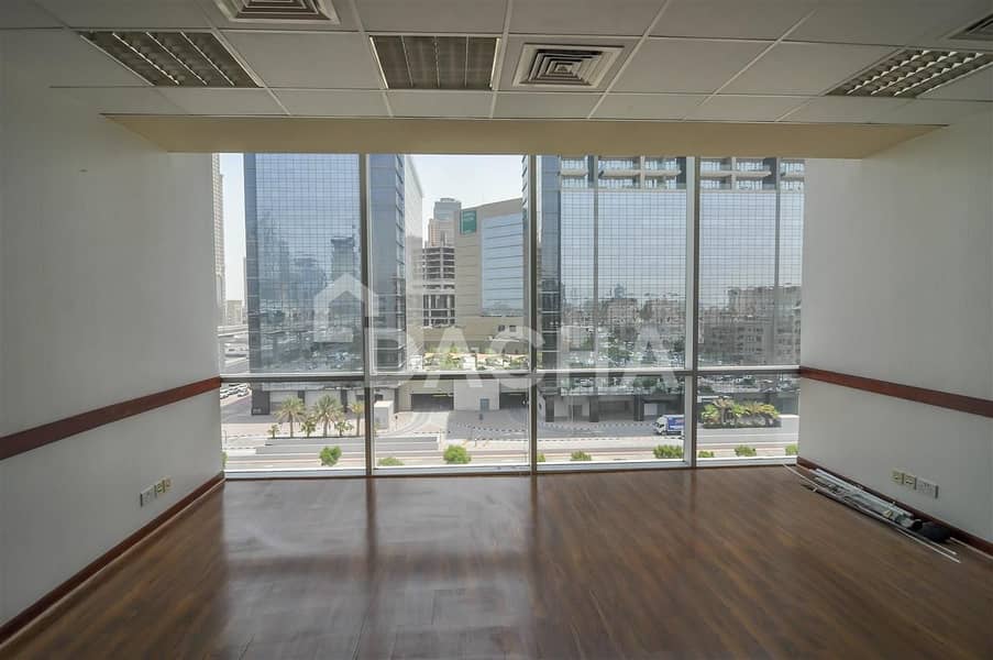 5 Luxry Office /Onxy tower view /Near metro