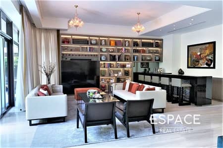 5 Bedroom Villa for Sale in DAMAC Hills, Dubai - Landscaped Garden| Close to Park and Pool