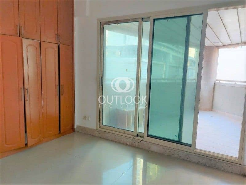 10 Bright 2Br + Balcony | Amazing View | Chiller Free