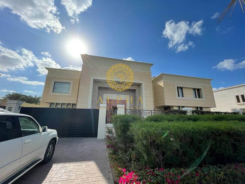 Motivated Seller | 8 BHK Villa Emirates Hills | Exclusive