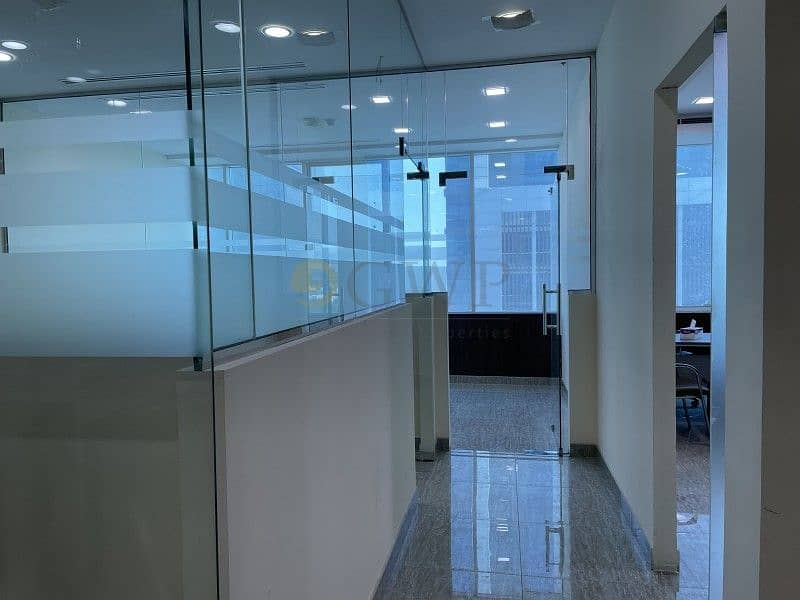 Fitted/Furnished office 5-Partitions in Business Bay