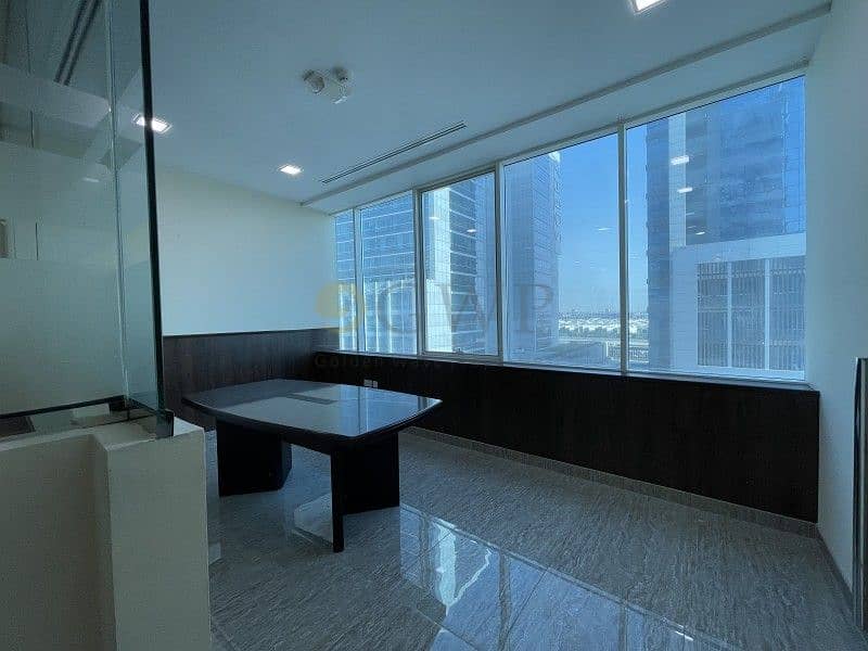 6 Fitted/Furnished office 5-Partitions in Business Bay